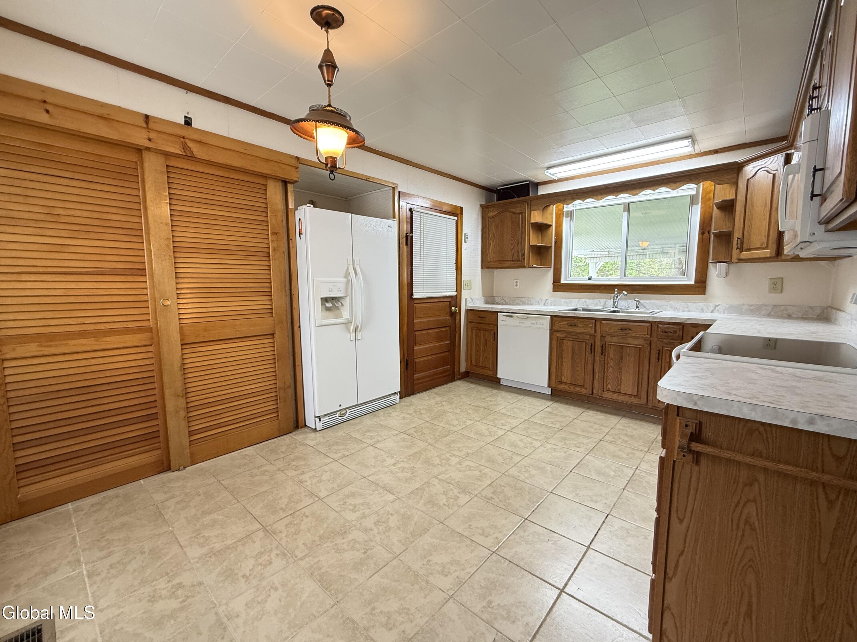 11 Bly Avenue Hudson Falls NY 12839