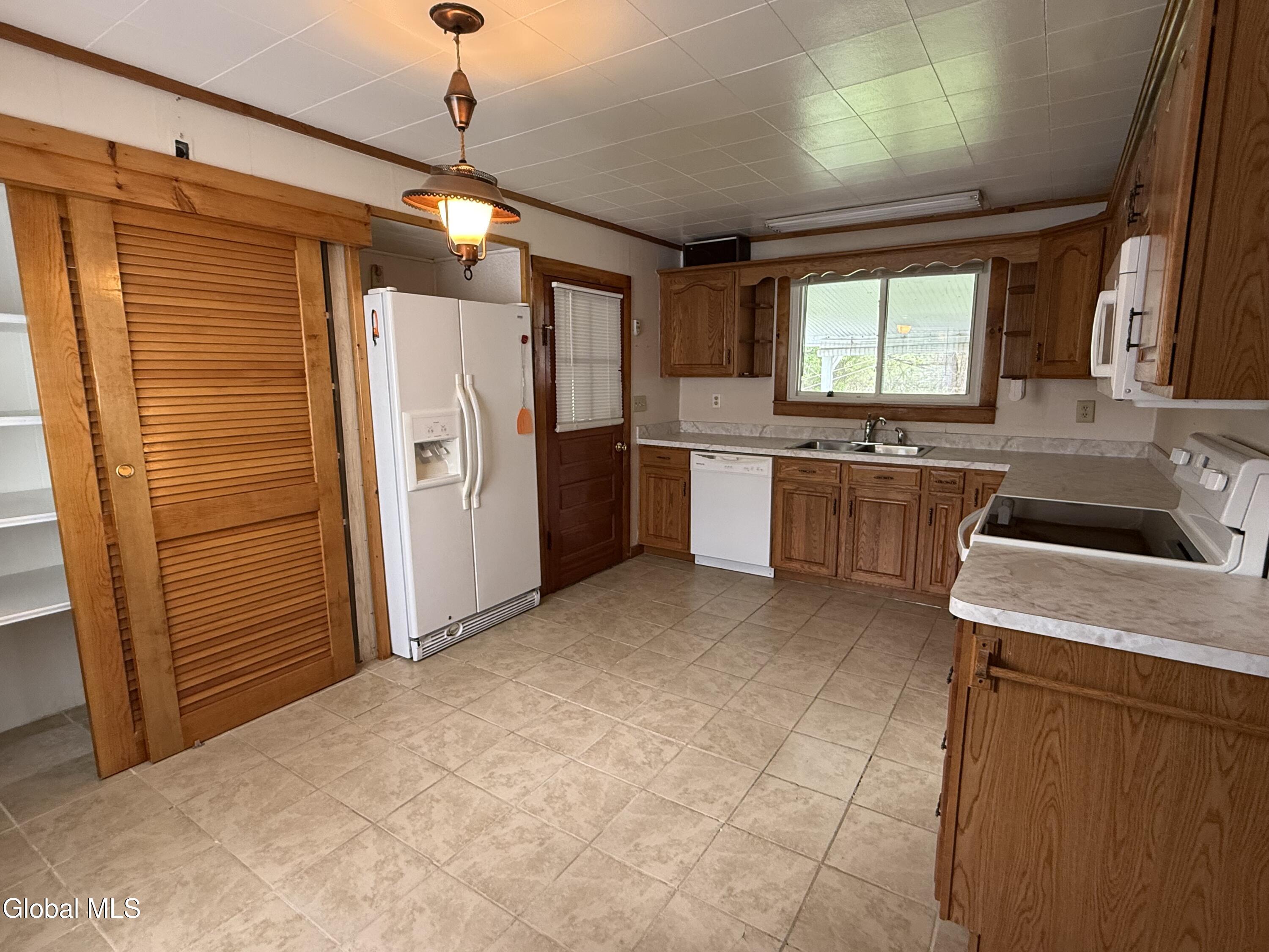 11 Bly Avenue Hudson Falls NY 12839