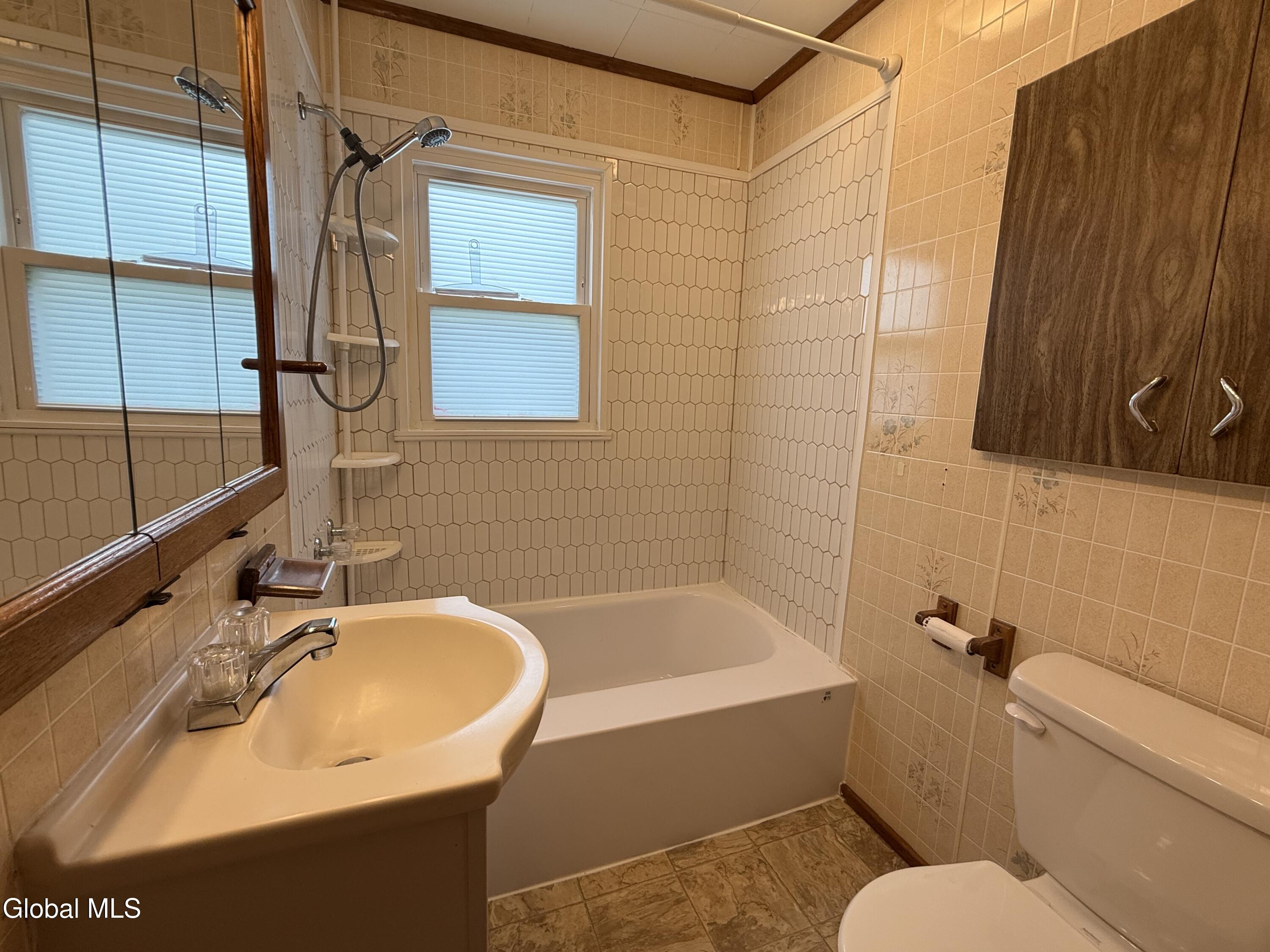 11 Bly Avenue Hudson Falls NY 12839