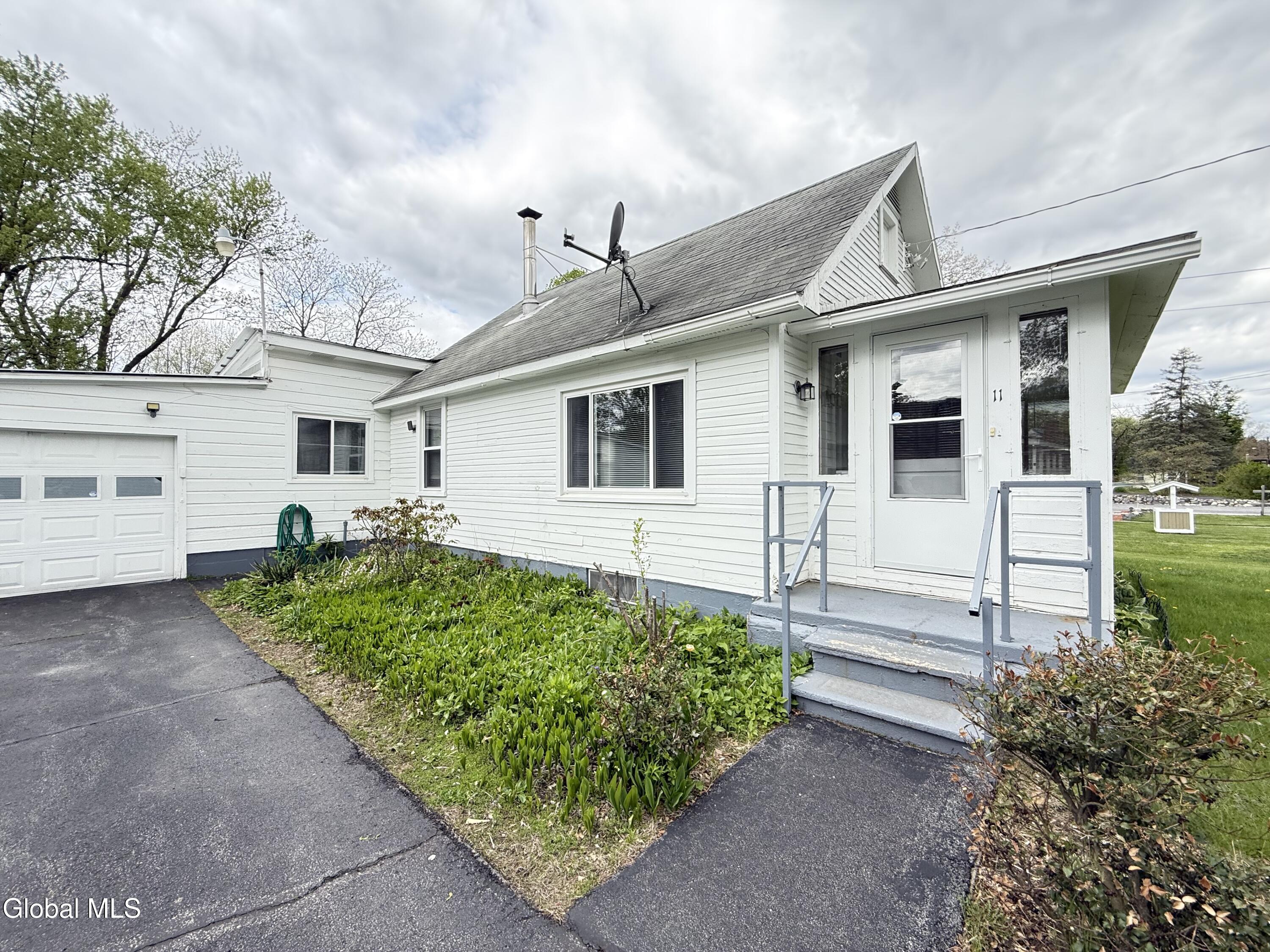 11 Bly Avenue Hudson Falls NY 12839