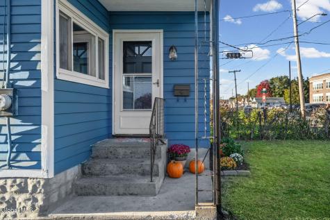 906 Draper Avenue Schenectady NY 12306