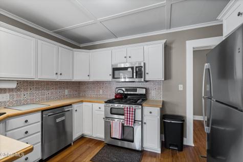 906 Draper Avenue Schenectady NY 12306