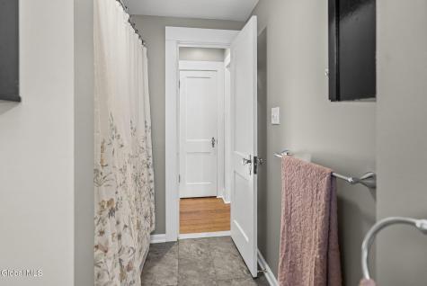 906 Draper Avenue Schenectady NY 12306