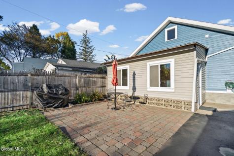 906 Draper Avenue Schenectady NY 12306