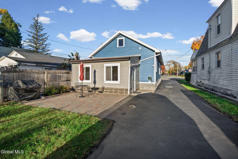 906 Draper Avenue Schenectady NY 12306
