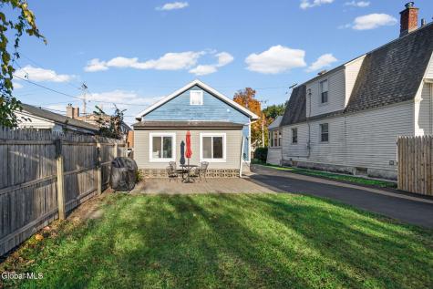 906 Draper Avenue Schenectady NY 12306