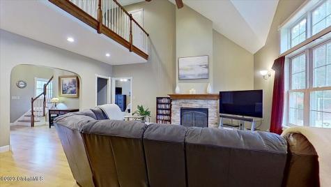 27 Briarhurst Drive Gansevoort NY 12831