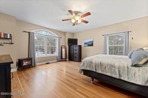27 Briarhurst Drive Gansevoort NY 12831