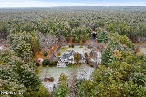 27 Briarhurst Drive Gansevoort NY 12831