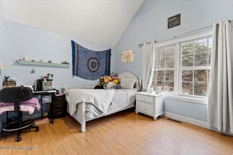 27 Briarhurst Drive Gansevoort NY 12831
