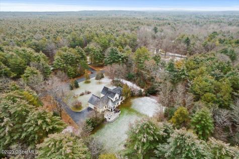 27 Briarhurst Drive Gansevoort NY 12831