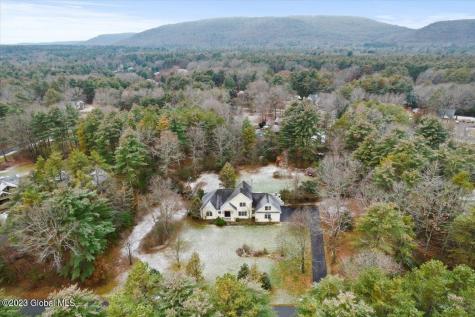 27 Briarhurst Drive Gansevoort NY 12831