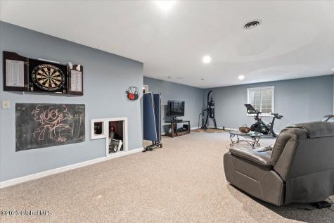 27 Briarhurst Drive Gansevoort NY 12831