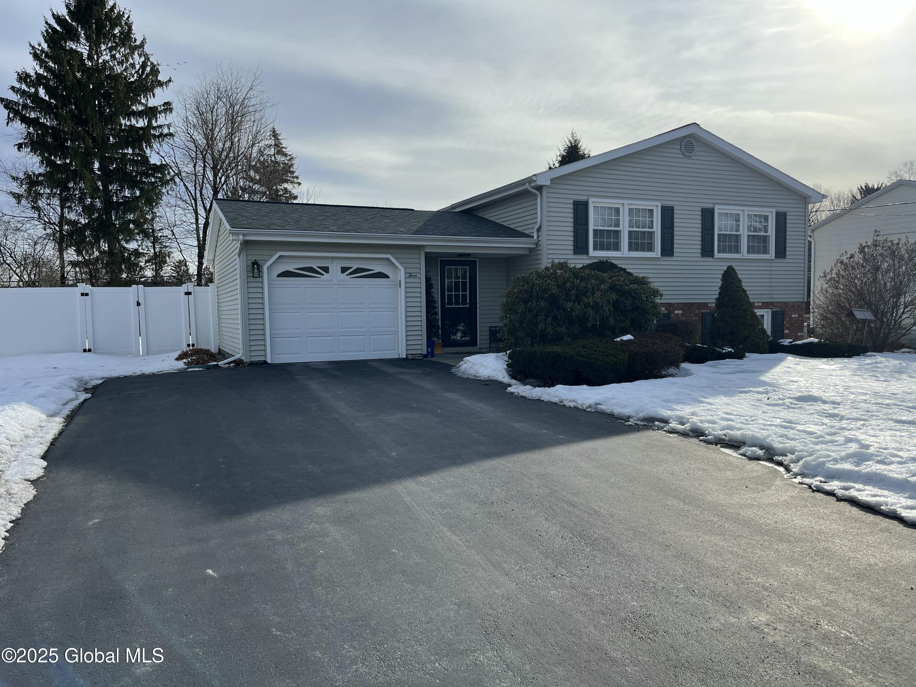 3 Verdi Boulevard Latham NY 12110