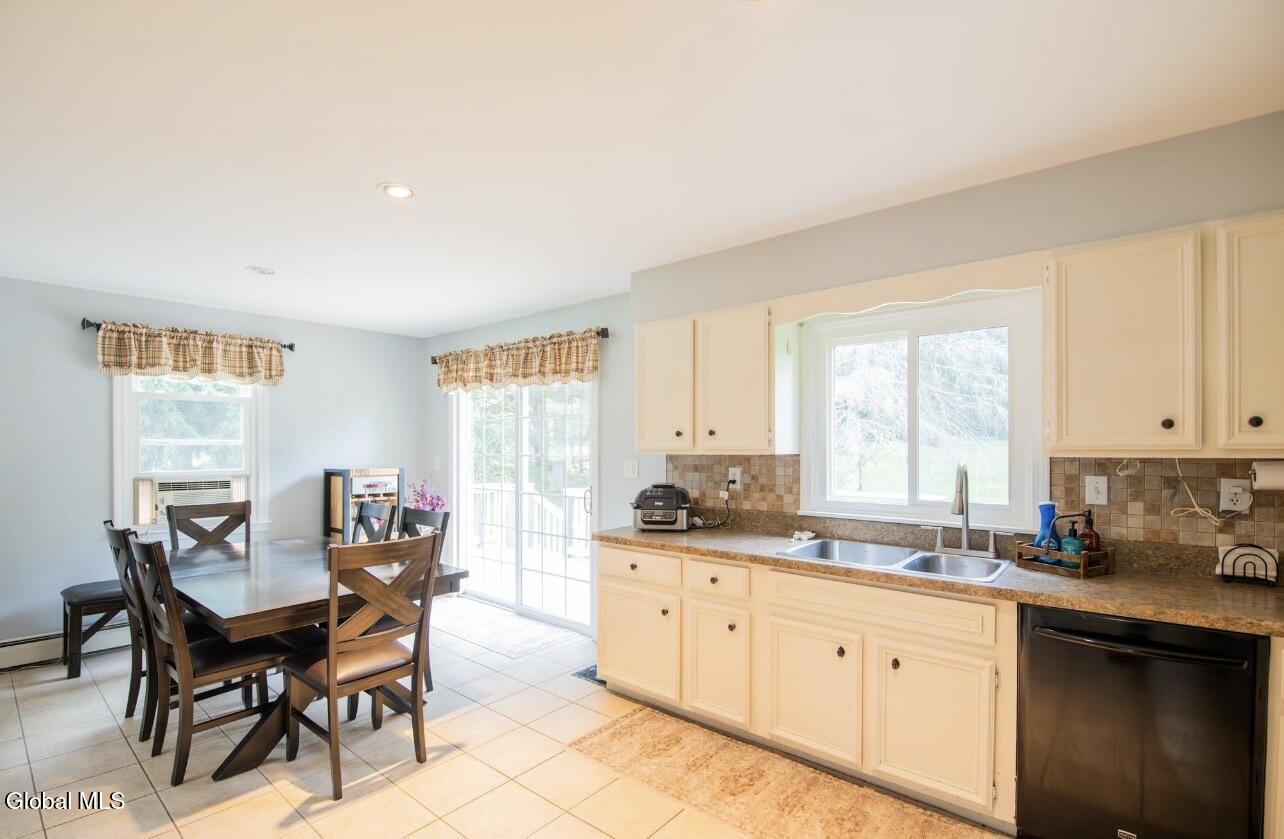39 Hicks Road Queensbury NY 12804