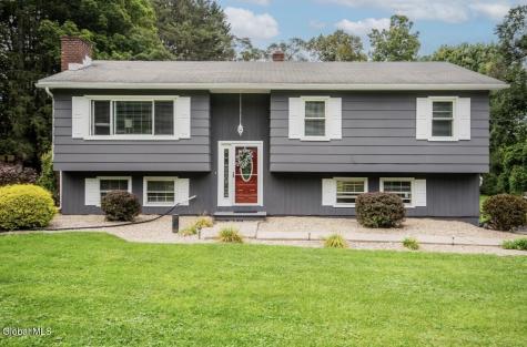 39 Hicks Road Queensbury NY 12804