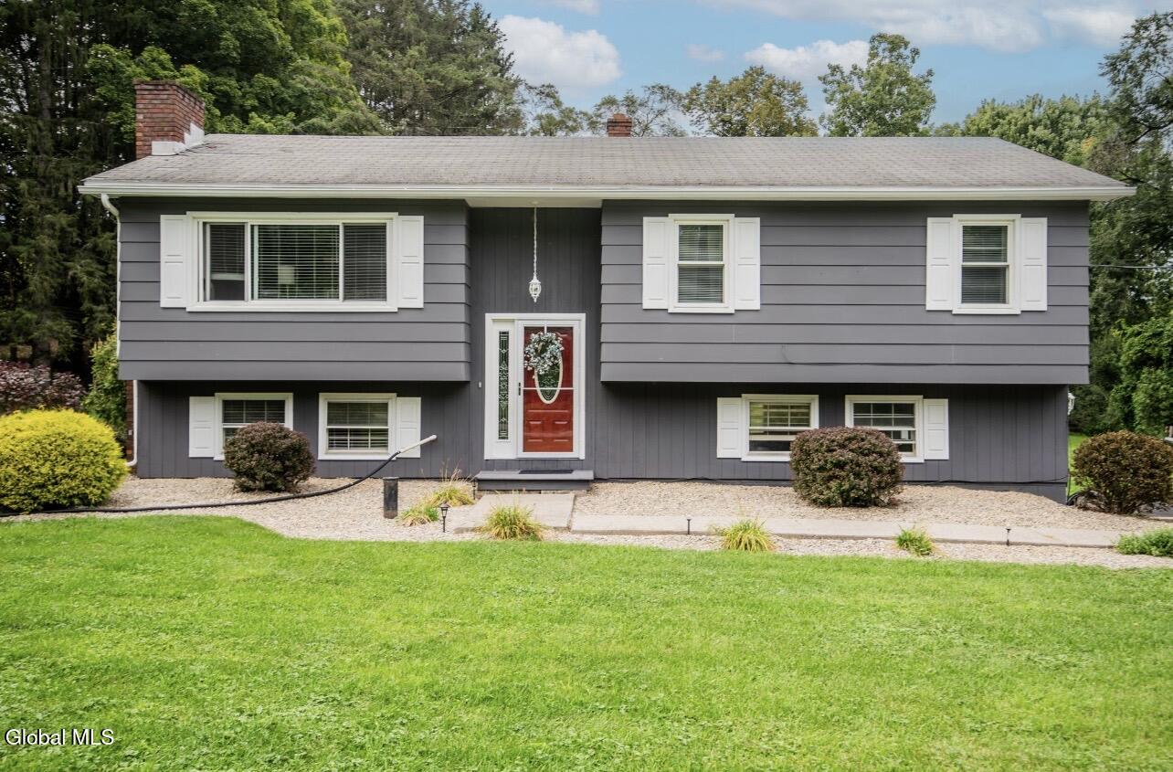 39 Hicks Road Queensbury NY 12804