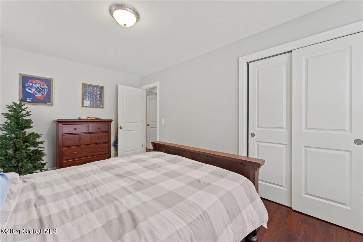 1 Foxhound Run Saratoga Springs NY 12866