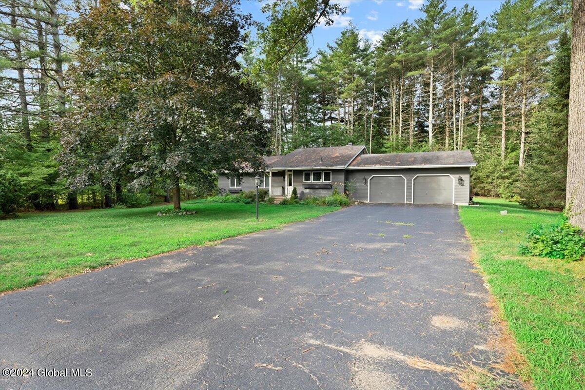 1 Foxhound Run Saratoga Springs NY 12866