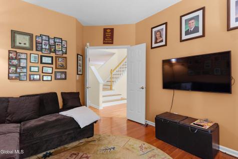 7 Castle Pines Clifton Park NY 12065