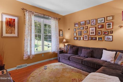 7 Castle Pines Clifton Park NY 12065