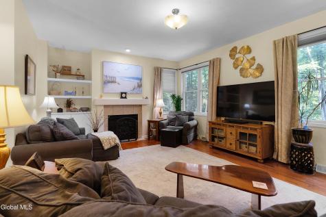 7 Castle Pines Clifton Park NY 12065