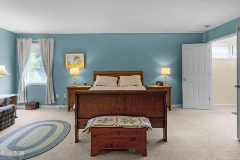 7 Castle Pines Clifton Park NY 12065
