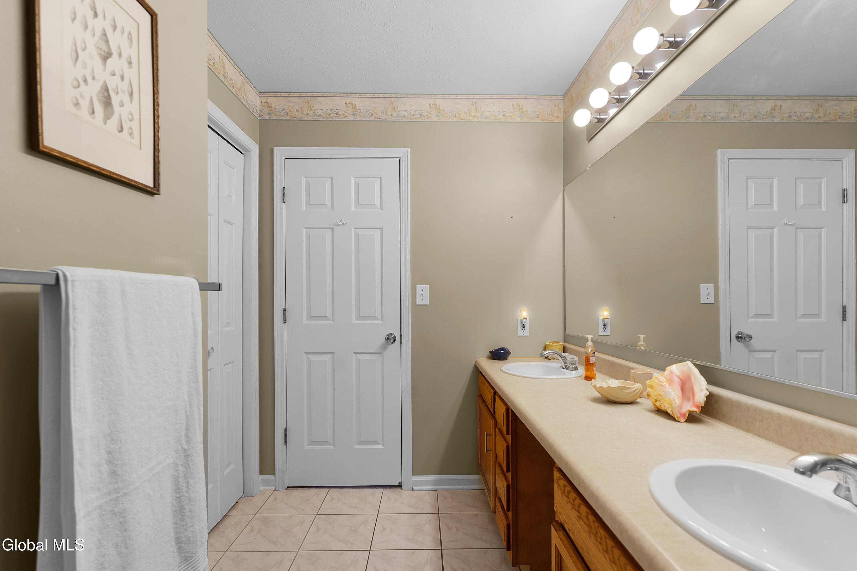 7 Castle Pines Clifton Park NY 12065