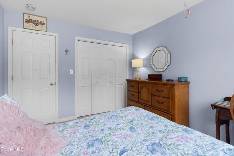 7 Castle Pines Clifton Park NY 12065
