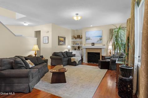 7 Castle Pines Clifton Park NY 12065