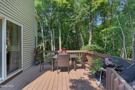 7 Castle Pines Clifton Park NY 12065