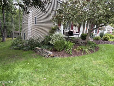 7 Castle Pines Clifton Park NY 12065