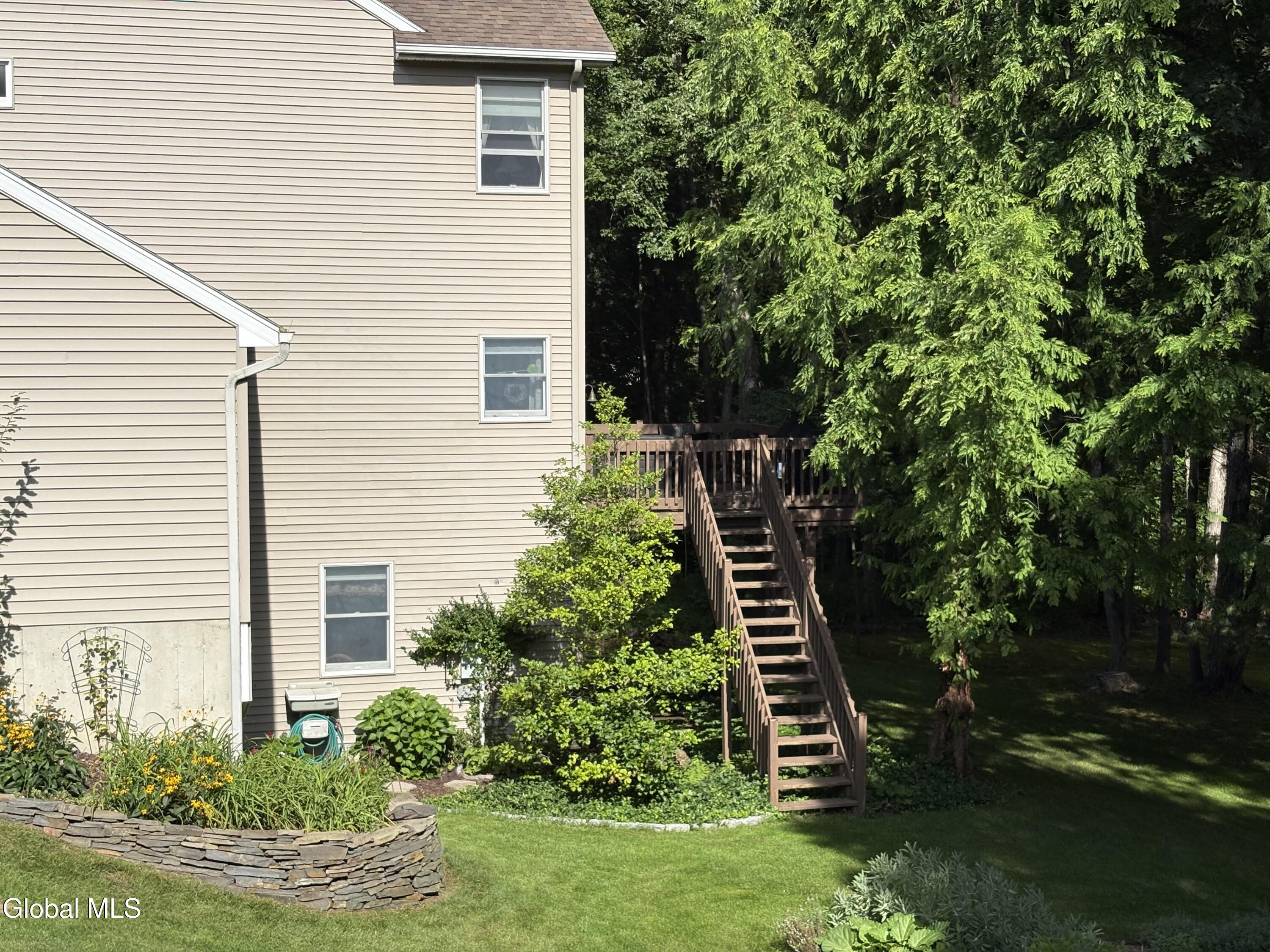 7 Castle Pines Clifton Park NY 12065