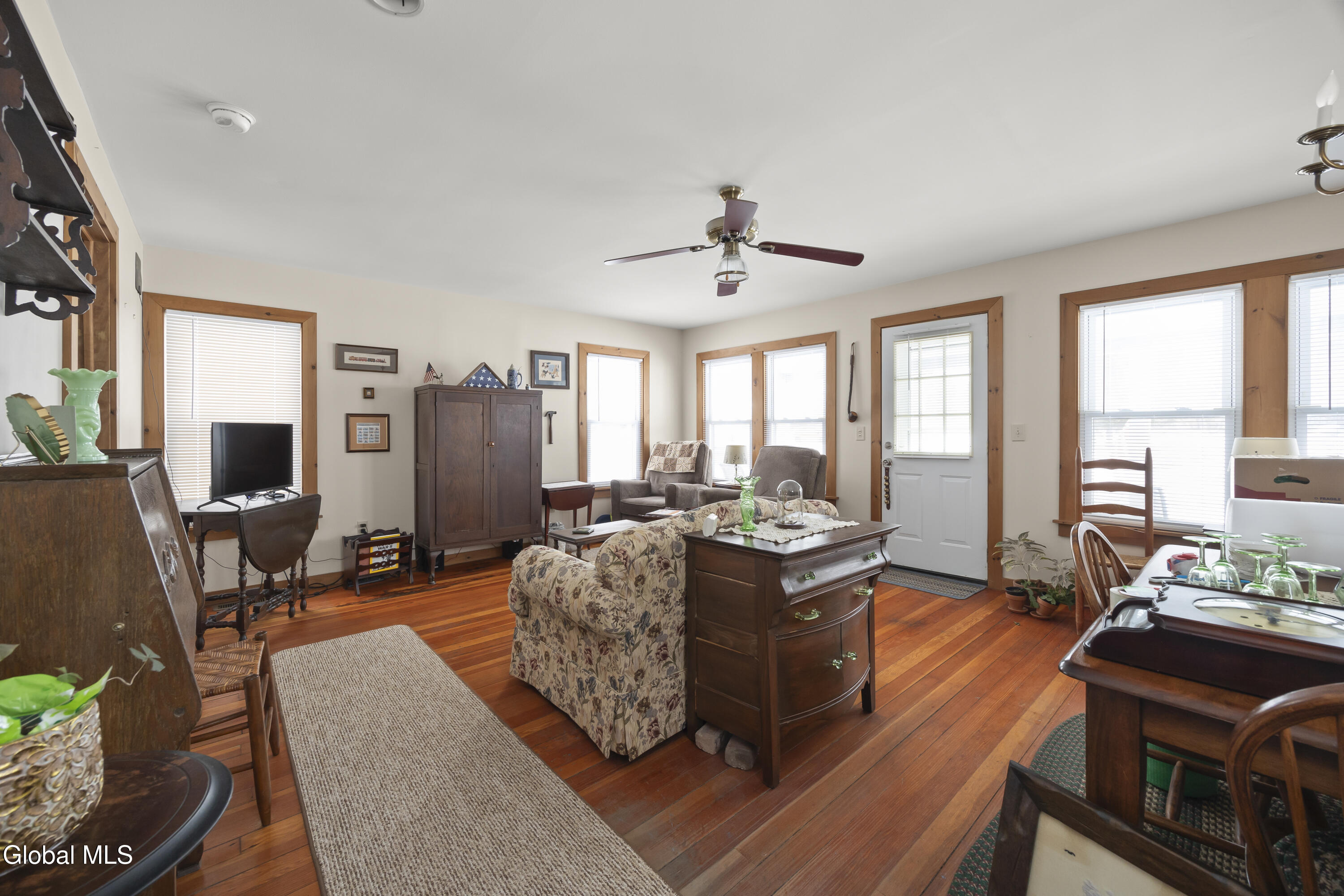 2101 U.s. 9 Kinderhook NY 12173