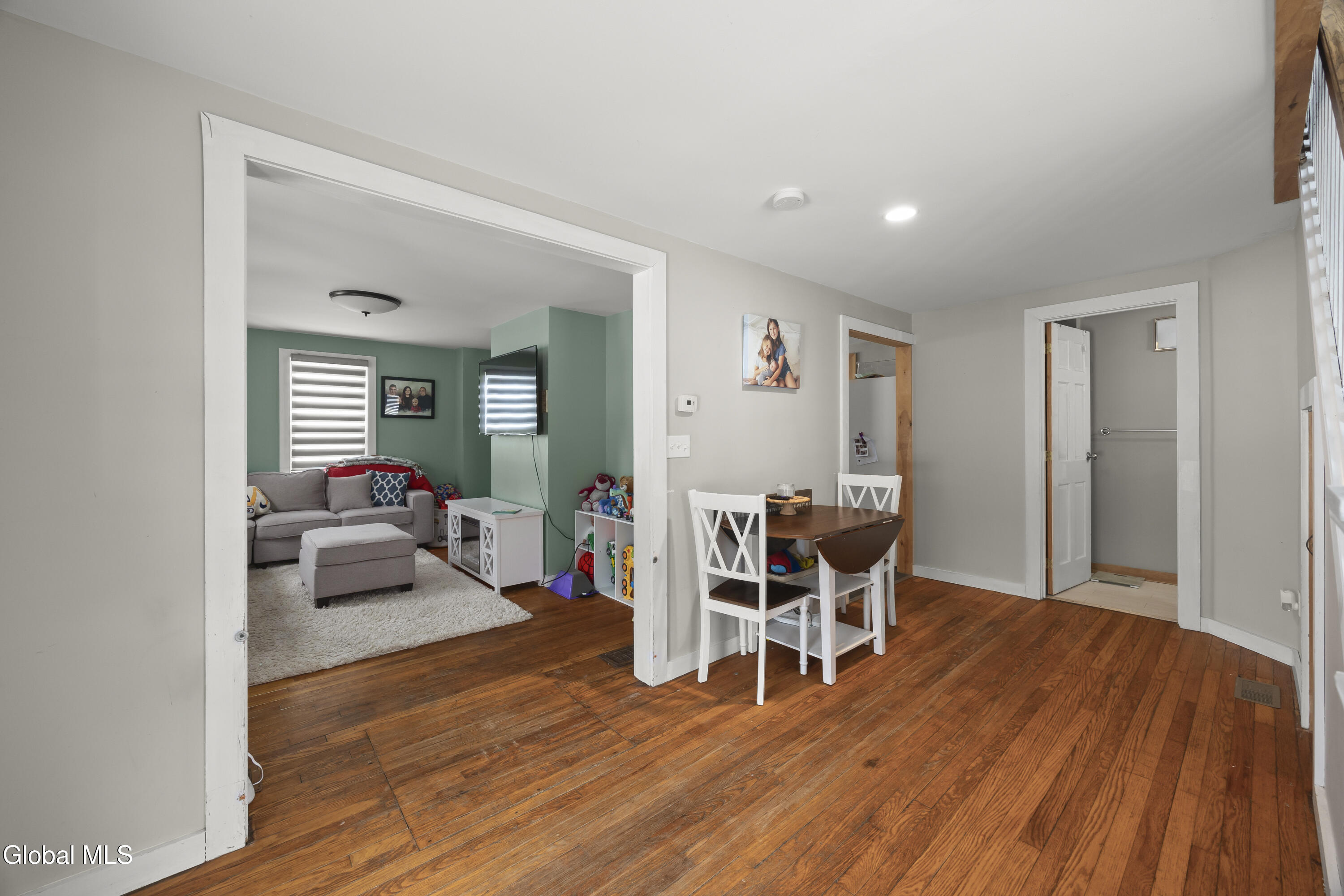 2101 U.s. 9 Kinderhook NY 12173