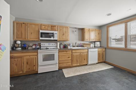 2101 U.s. 9 Kinderhook NY 12173