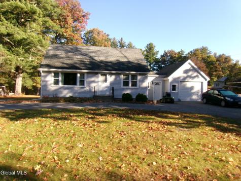 3075 Sunset Lane Schenectady NY 12303