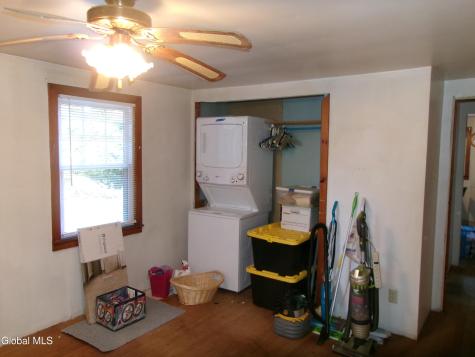 3075 Sunset Lane Schenectady NY 12303