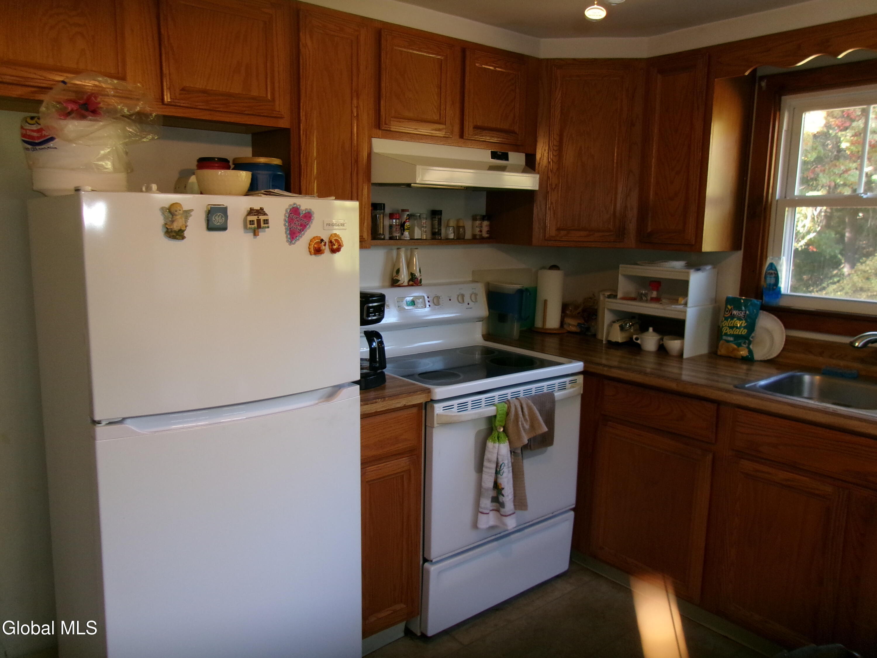 3075 Sunset Lane Schenectady NY 12303