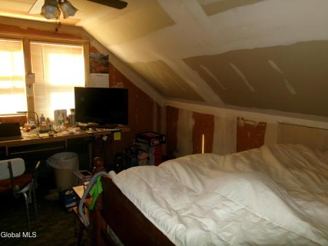 3075 Sunset Lane Schenectady NY 12303