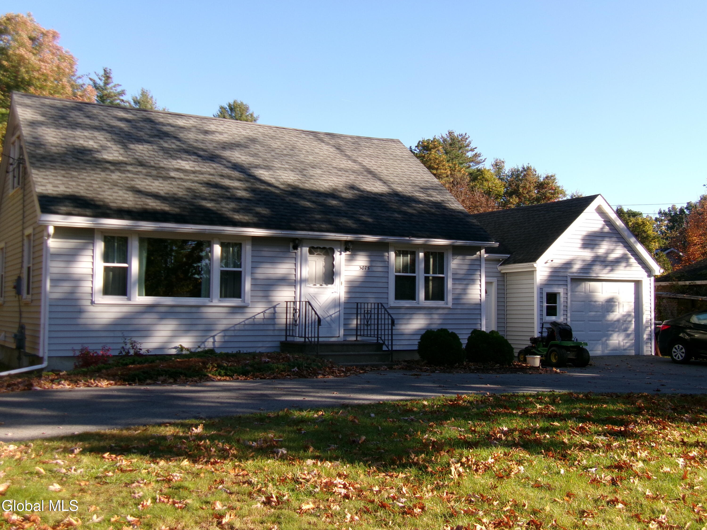 3075 Sunset Lane Schenectady NY 12303