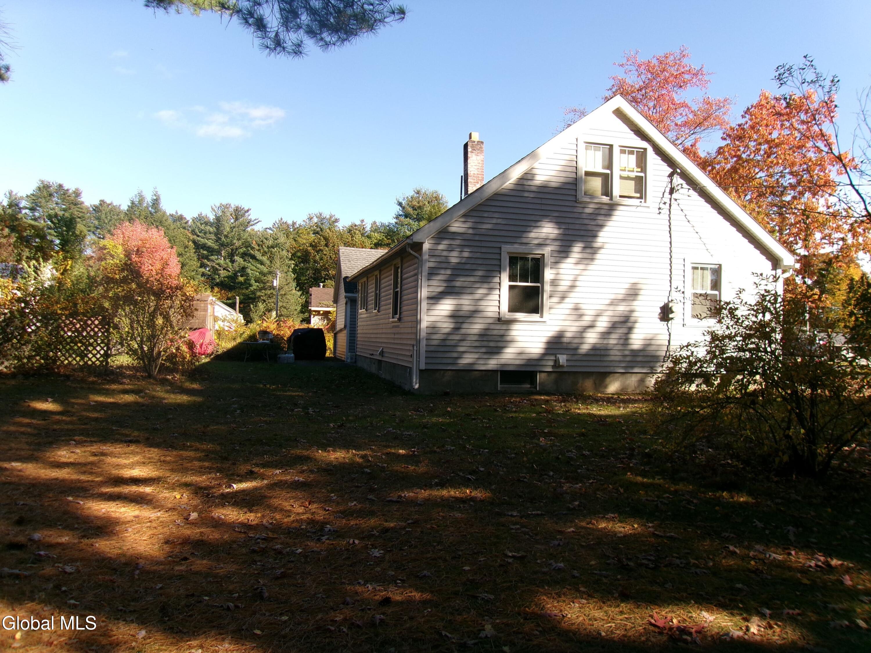 3075 Sunset Lane Schenectady NY 12303