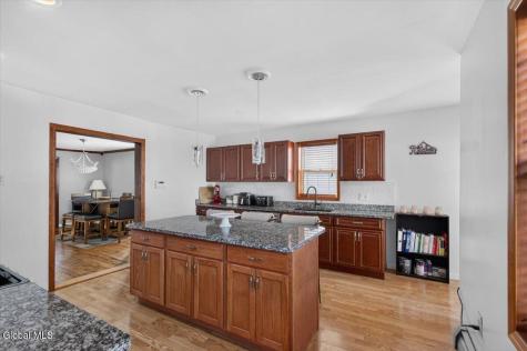 1827 8th Street Rensselaer NY 12144