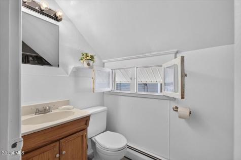 1827 8th Street Rensselaer NY 12144