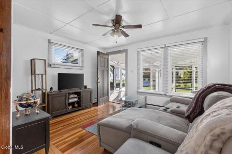 1827 8th Street Rensselaer NY 12144