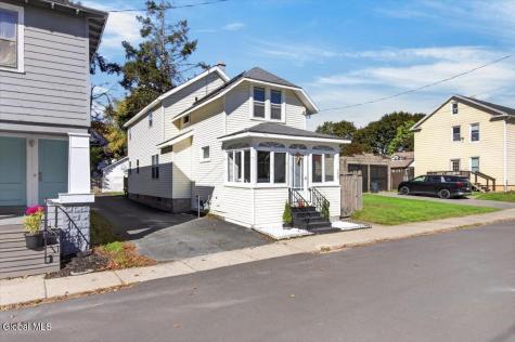 1827 8th Street Rensselaer NY 12144