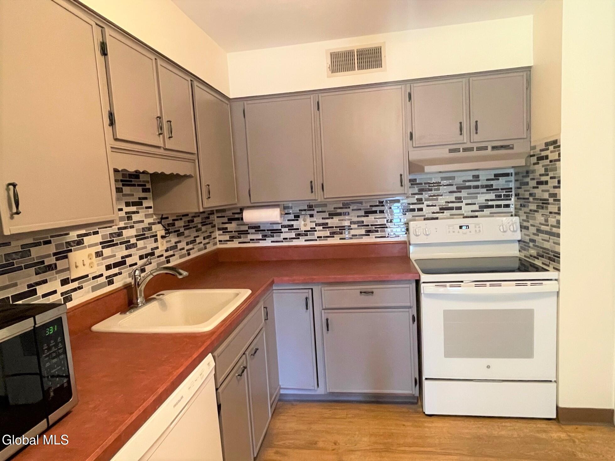 6A Spyglass Hill Clifton Park NY 12065