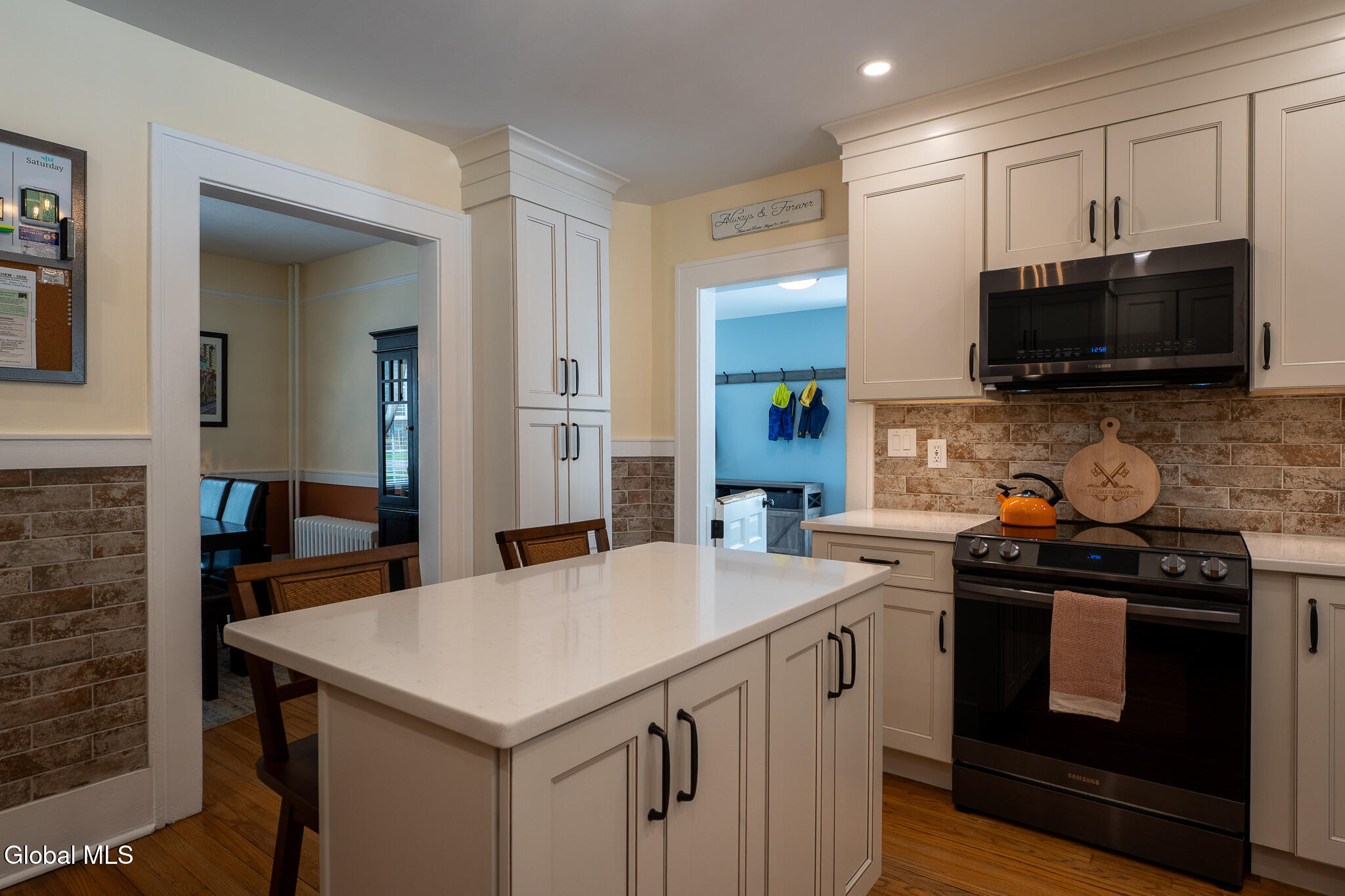 285 Elsmere Avenue Delmar NY 12054