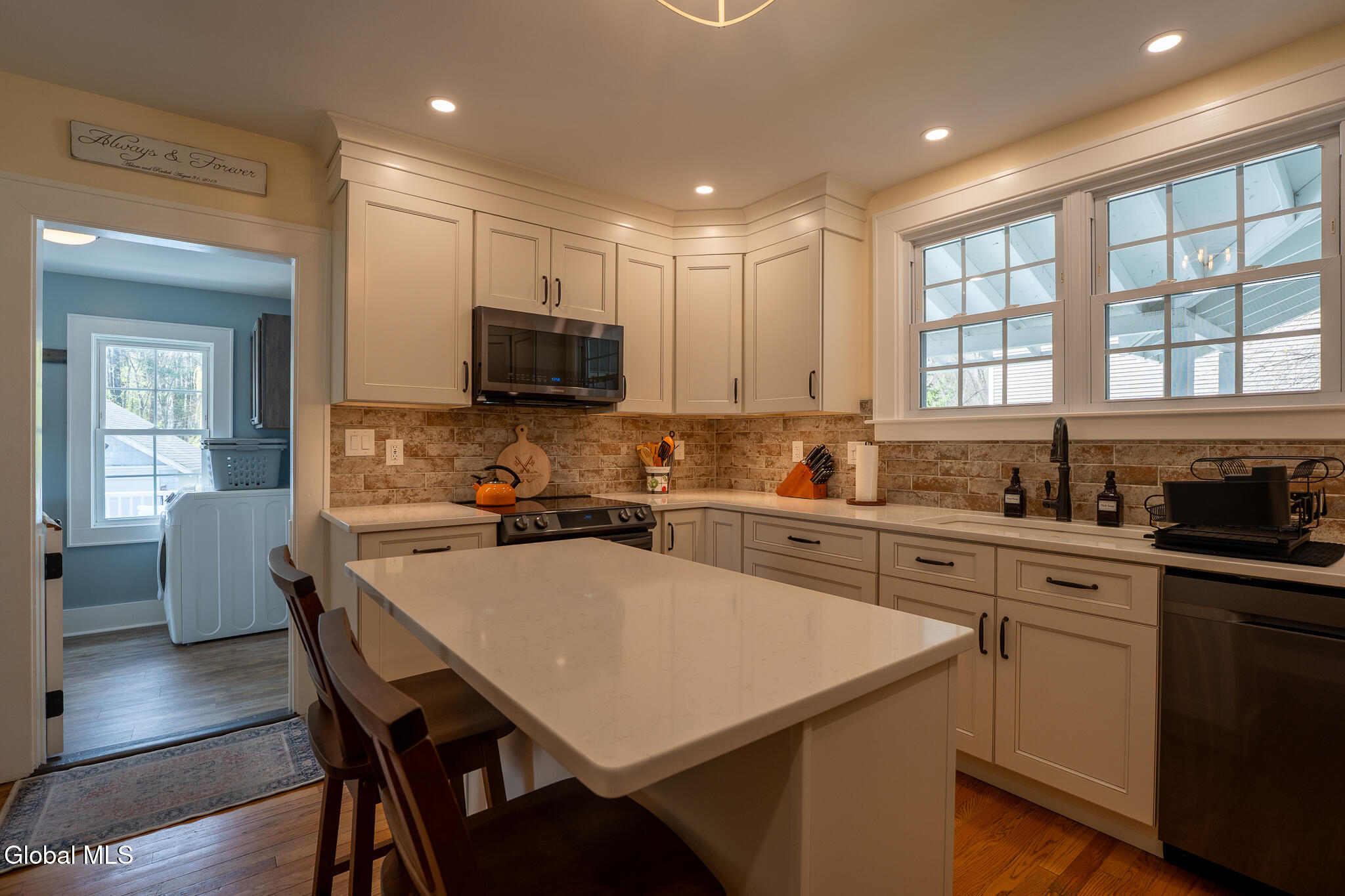 285 Elsmere Avenue Delmar NY 12054