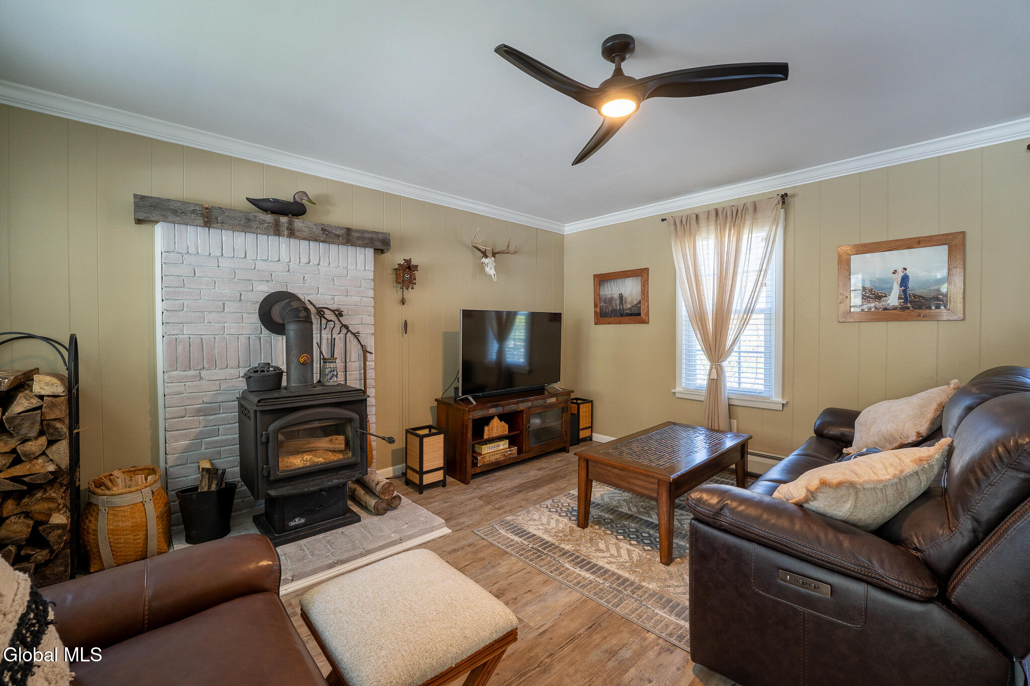 285 Elsmere Avenue Delmar NY 12054